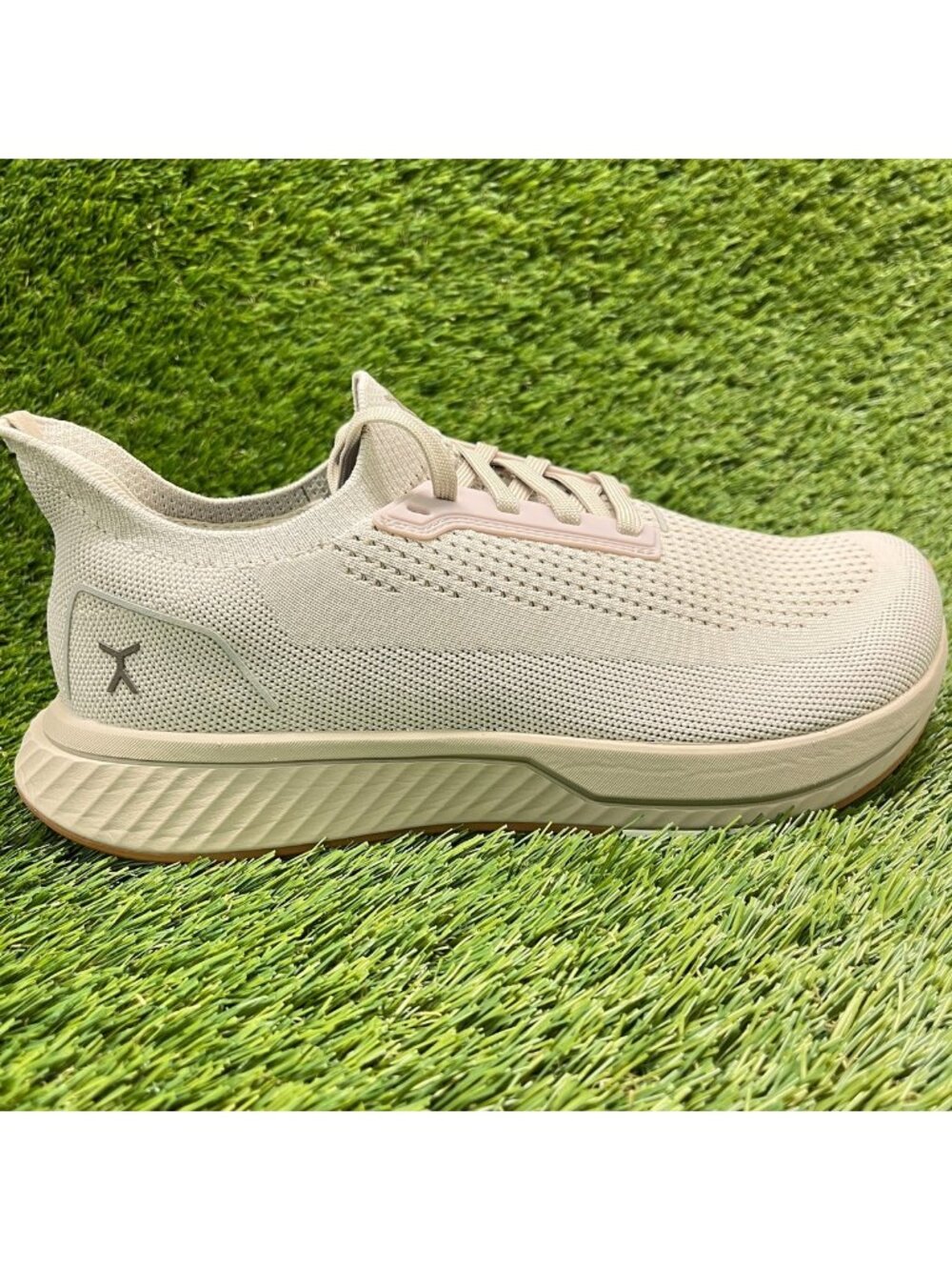 Flux Footwear Adapt Runner Beige Mens Size 8.5 Womens 10 Athletic Shoes Sneakers